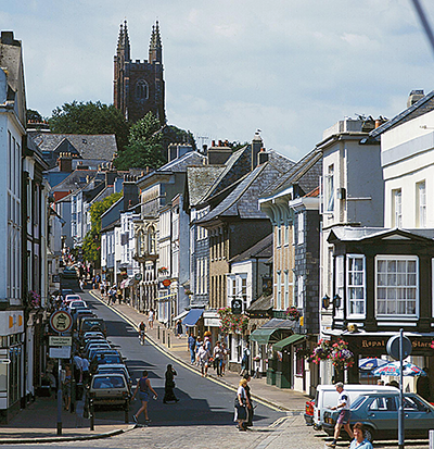 Lively Totnes